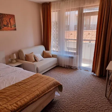 Ski&spa - Semiramida Garden A16 בורובץ